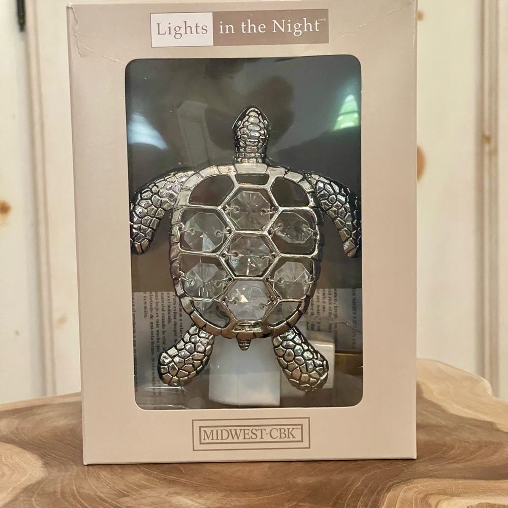 Turtle NITE Lite by Lights in the Night 
Midwest CBK
New in box